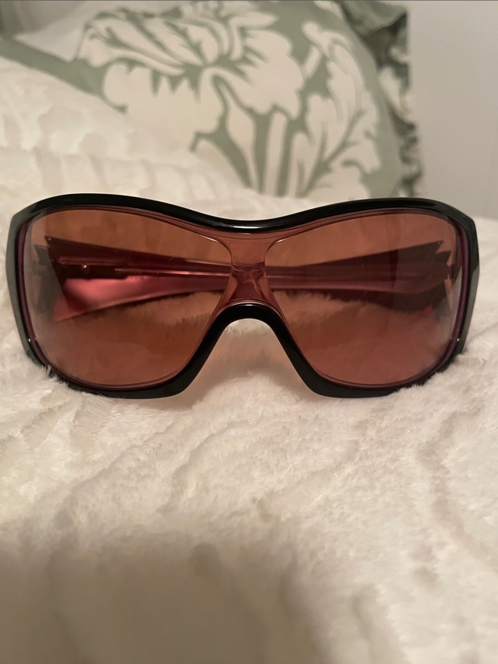 Oakley women’s riddle sunglasses